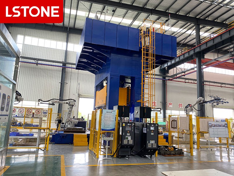 CFRP控溫油溫機(jī)2