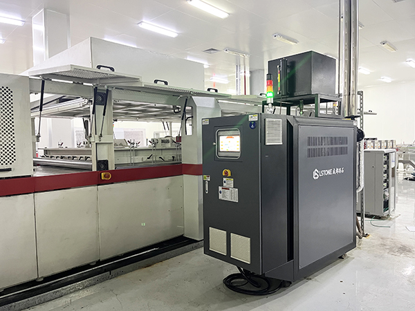 循環(huán)油式模溫機 循環(huán)油式模溫機